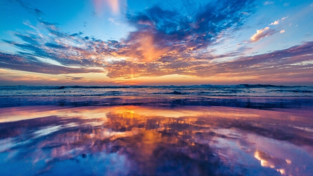 揭秘ChatGPT：它将如何颠覆科技巨头？(爆火的ChatGPT 先颠覆谁 )